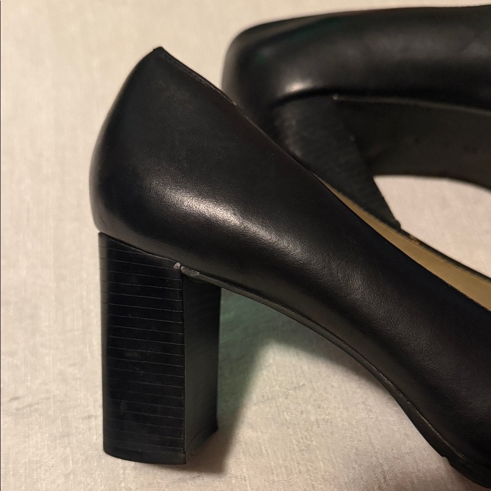 Naturalizer Women's Classic Black Leather Block Heel Pumps - Slip On Size 10 - Picture 2 of 11